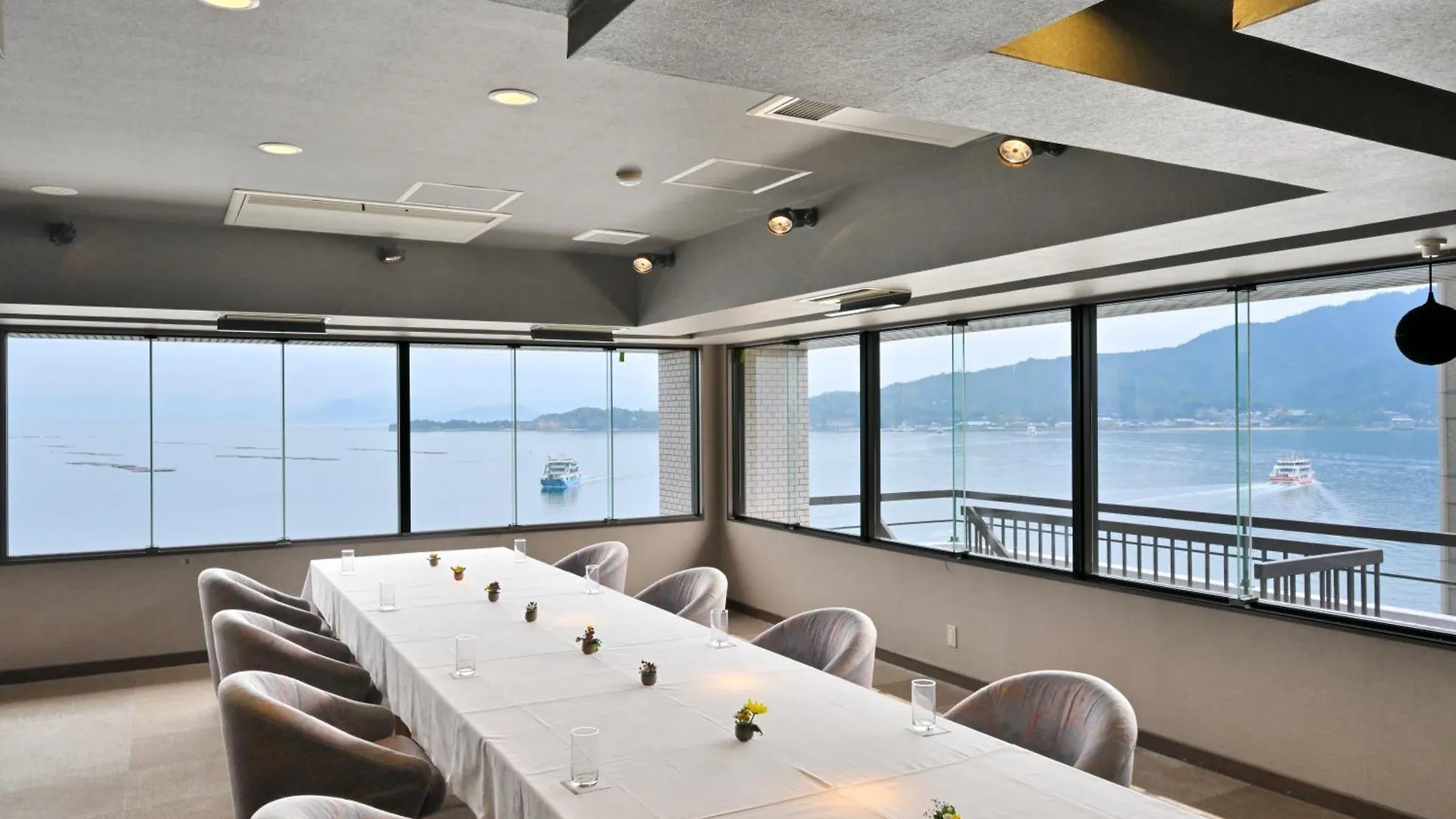 Miyajima Coral Hotel Hatsukaichi